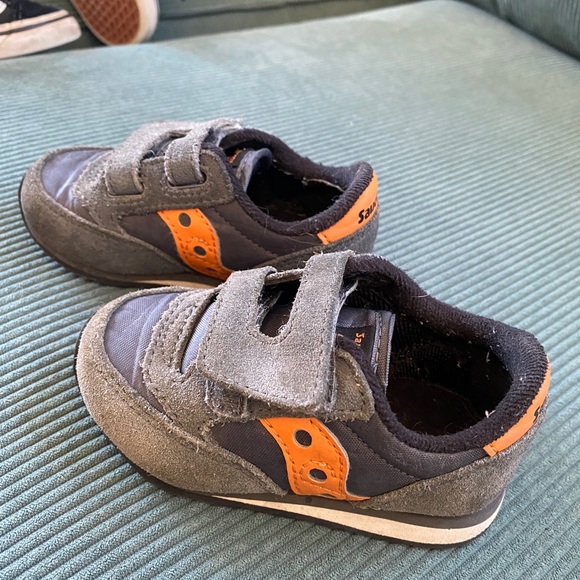 Saucony Jazz baby size 5M: blue and orange - Picture 3 of 5